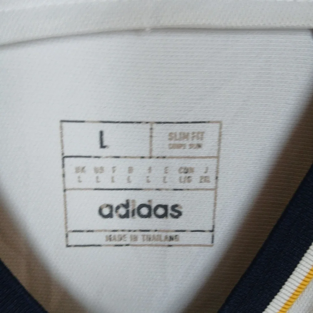 Real Madrid 2023-24 Home Jersey White Kroos 8 Mens Large Slim Fit